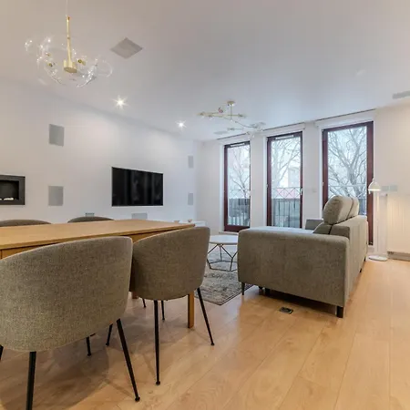 The One Apartment